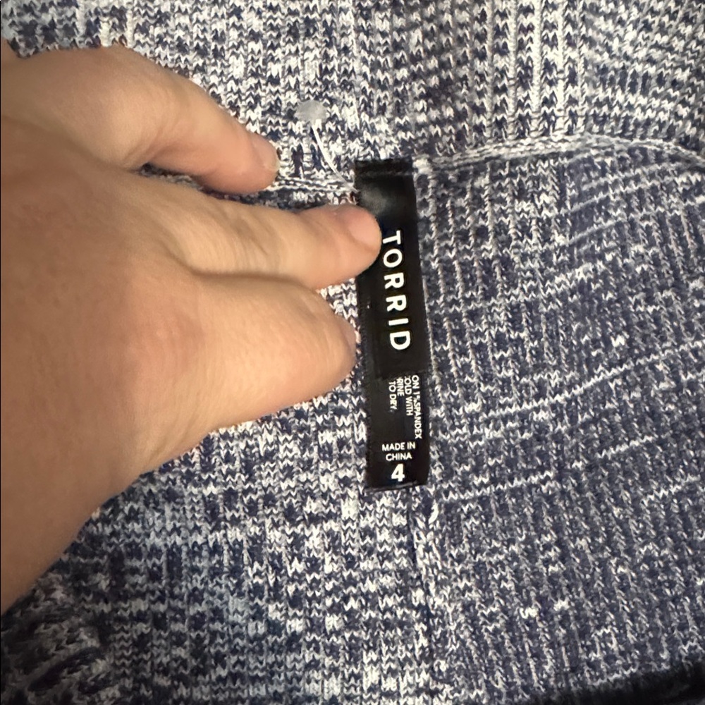 Torrid thick leggings 4 - Picture 2 of 2